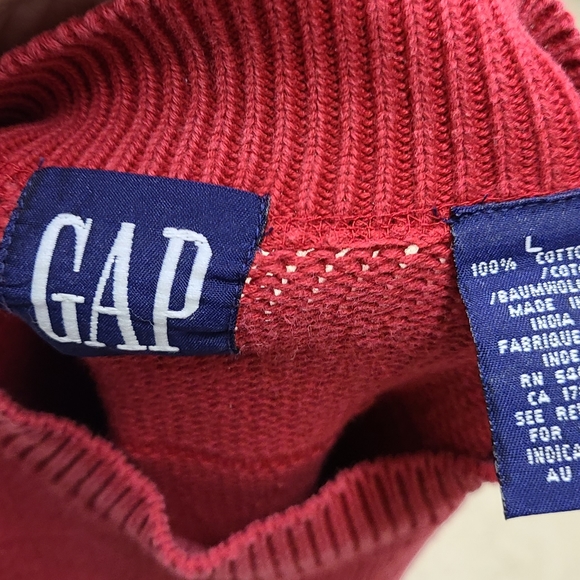 Men's Red Gap Y2K Classic Sweater size large - Picture 3 of 5